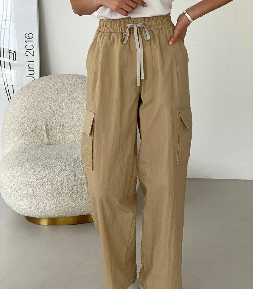 ドロストワイドカーゴパンツ・p002560 レディース 【pt】パンツ ロング丈 単色 無地 シンプル ベーシック カーゴ ドロスト ウエストゴム カジュアル ラフ 春 夏 秋 冬 楽ちん 韓国ファッション MKT