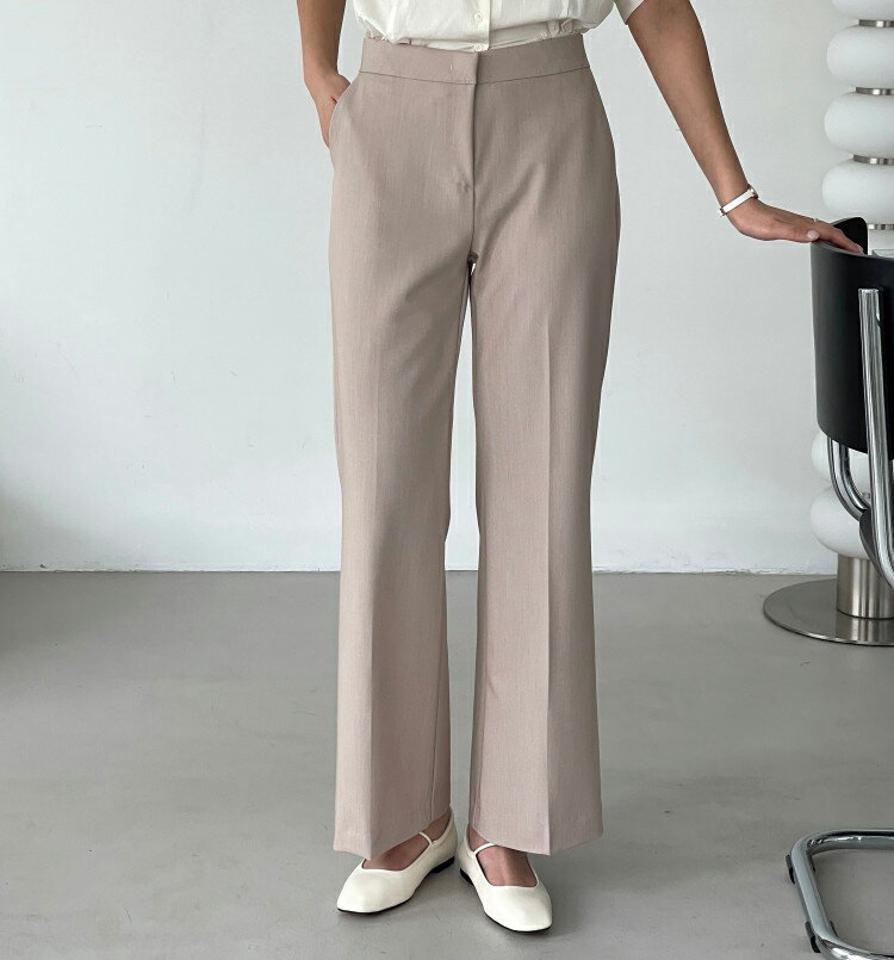 ホックフレアスラックス・p002558 レディース 【pt】パンツ ロング丈 単色 無地 シンプル ベーシック パステル フレア ホック スラックス 春 夏 秋 冬 オフィスカジュアル フェミニン 大人 かわいい 可愛い 韓国ファッション MKT