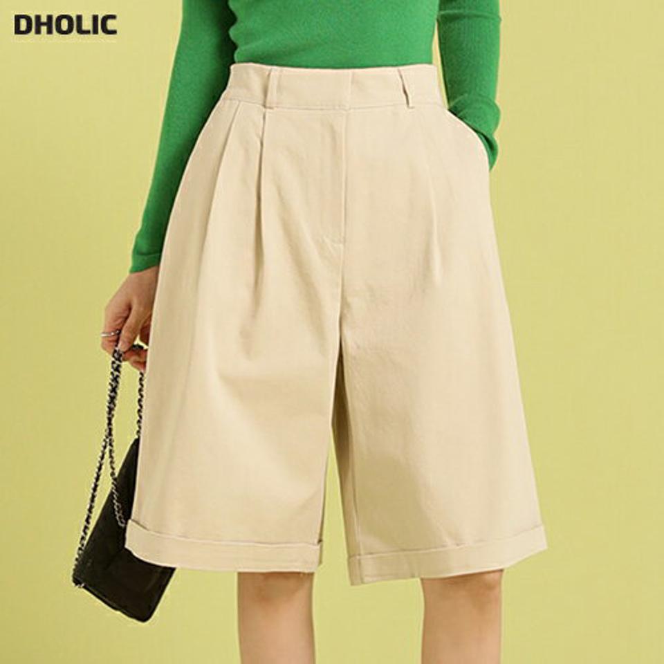 タックロールアップハーフパンツ・t71847 レディース 【pt】ボトムス ショート ショートパンツ ワイド ツータック ハイウエスト コットン 綿 ハーフ丈 無地 単色 シンプル フェミニン カジュアル 可愛い かわいい 秋 冬 春 韓国ファッション