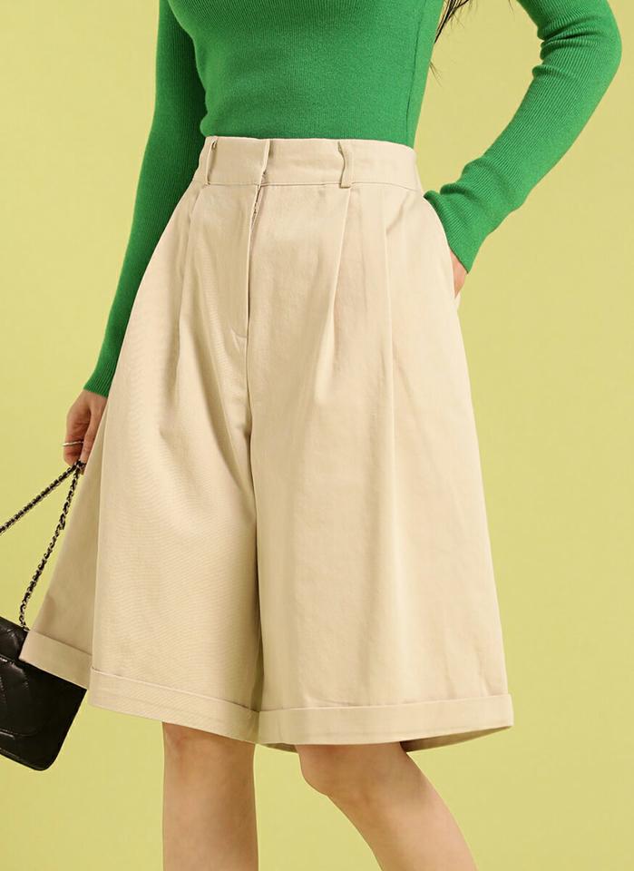 タックロールアップハーフパンツ・t71847 レディース 【pt】ボトムス ショート ショートパンツ ワイド ツータック ハイウエスト コットン 綿 ハーフ丈 無地 単色 シンプル フェミニン カジュアル 可愛い かわいい 秋 冬 春 韓国ファッション