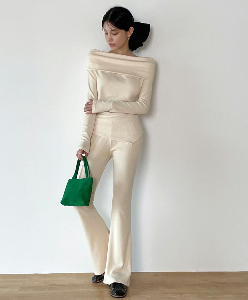 オフショルダーTシャツ&フレアパンツSET・t71830 レディース 【pt】setup セットアップ Tシャツ パンツ オフショルダー 長袖 アンバランスへム フレア ウエストゴム シンプル 無地 単色 フェミニン カジュアル 秋 冬 春 韓国ファッション