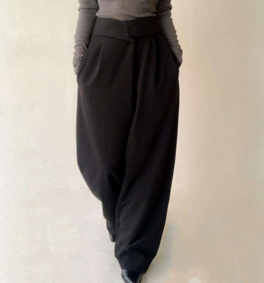 ターンアップウエストスラックス・p002664 レディース 【pt】 韓国ファッション ボトムス パンツ スラックス ロング丈 フルレングス ターンアップウエスト ツータック ポケット ワイド ルーズフィット 無地 ユニーク 大人カジュアル カジュアル MKT