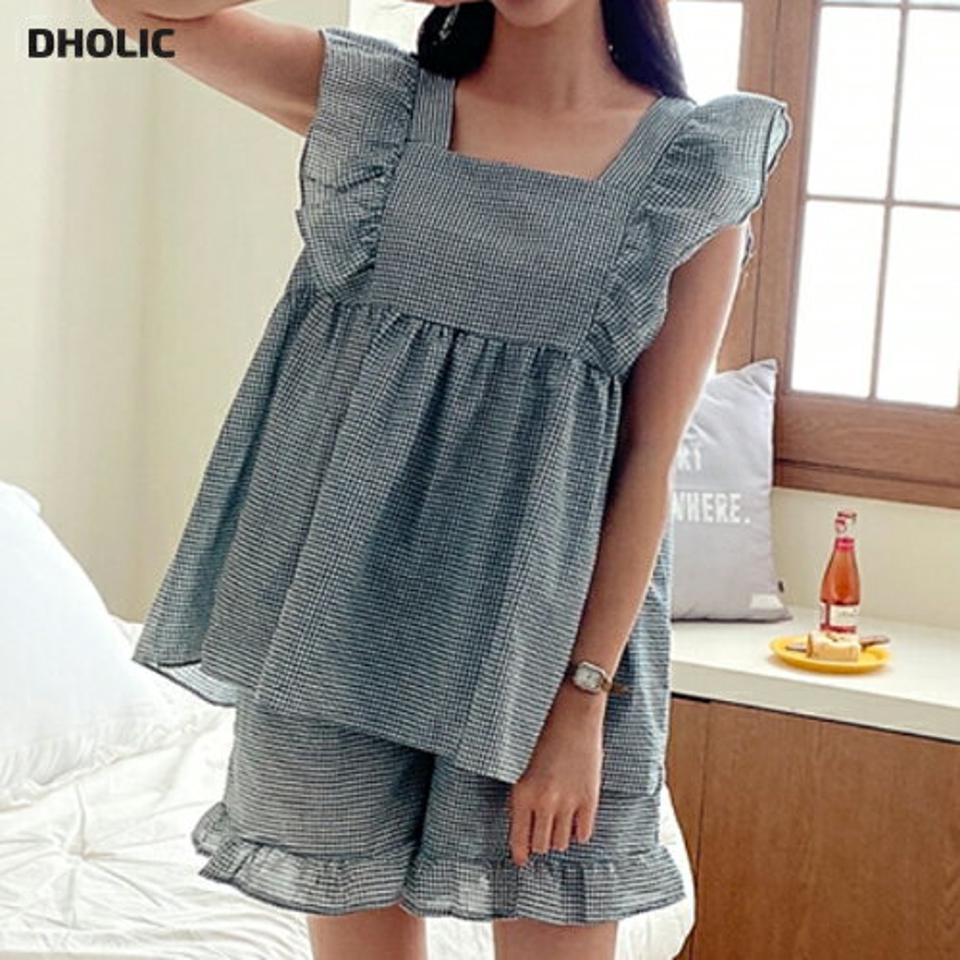 フリルノースリチェックパジャマSET・p002659 レディース 【uw】セット パジャマ set トップス ノースリーブ スリーブレス 柄 模様 フリル スクエアネック 鎖骨 デコルテ チェック パンツ ショート 部屋着 ルームウェア 春 夏 韓国ファッション MKT