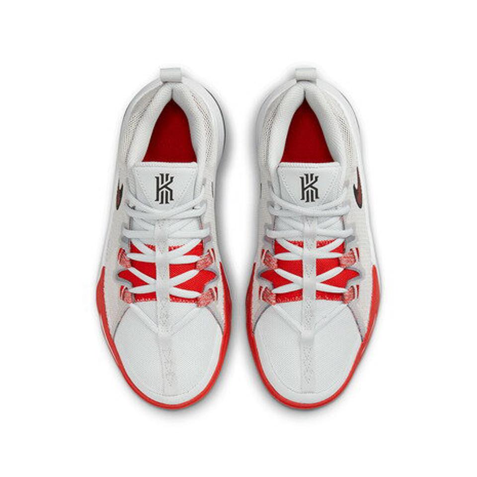 ナイキ（NIKE）（キッズ）ジュニアバスケットシューズ バッシュ カイリー フライトラップ VI GS DQ8094-002