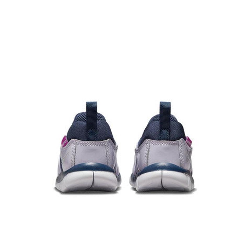 ナイキ（NIKE）（キッズ）ジュニアスニーカー ネイビーグレー ダイナモ フリー TD 343938-439 スリッポン アウトドア 通園 通学 運動靴
