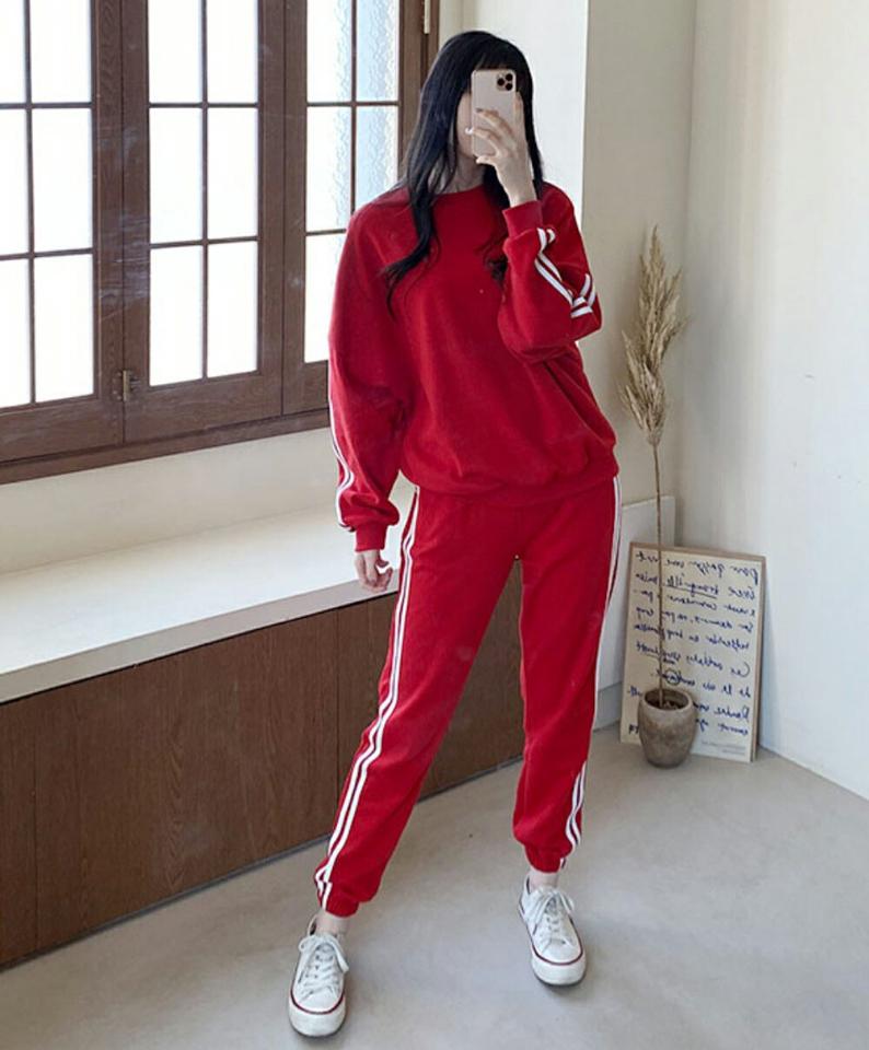 ダブルラインスウェット&ジョガーパンツSET・p003074 レディース 【pt】 韓国ファッション セットアップ ジャージ トレーニング 上下セット トレーナー スウェット 長袖 ジョガーパンツ 2本線 運動 ワンマイルウェア ランニング カジュアル 春 秋 MKT
