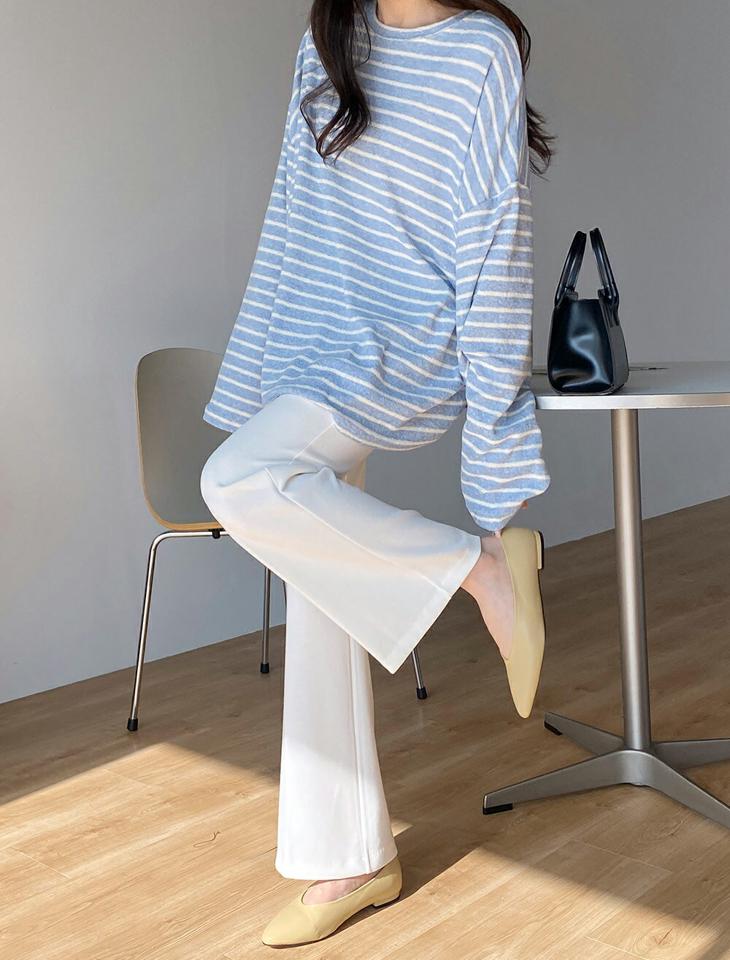 センタープレスイージーフレアスラックス・t71920 レディース 【pt】ボトムス ロング ロングパンツ センタープレス ダーツ スリム フレア ウエスト内側ゴム ロング丈 無地 単色 ベーシック シンプル フェミニン カジュアル 春 秋 韓国ファッション