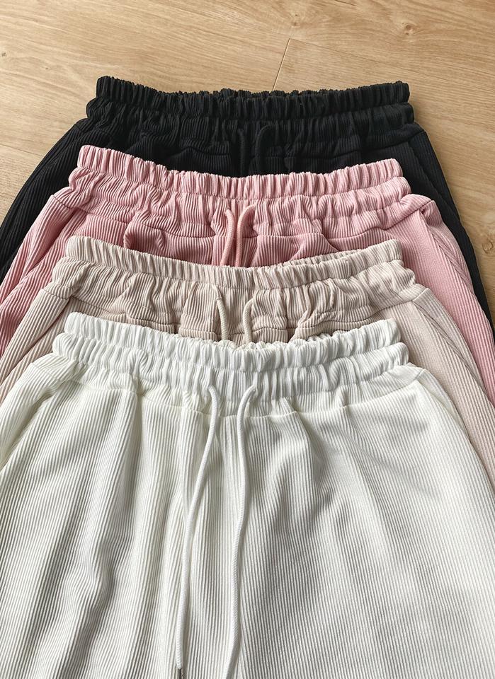 ドロストリブイージーワイドパンツ・t00301 レディース 【pt】ボトムス ロング ロングパンツ リブ ウエストゴム ワイド ハイウエスト フルレングス ストレート ロング丈 無地 単色 シンプル フェミニン カジュアル 秋 冬 春 韓国ファッション