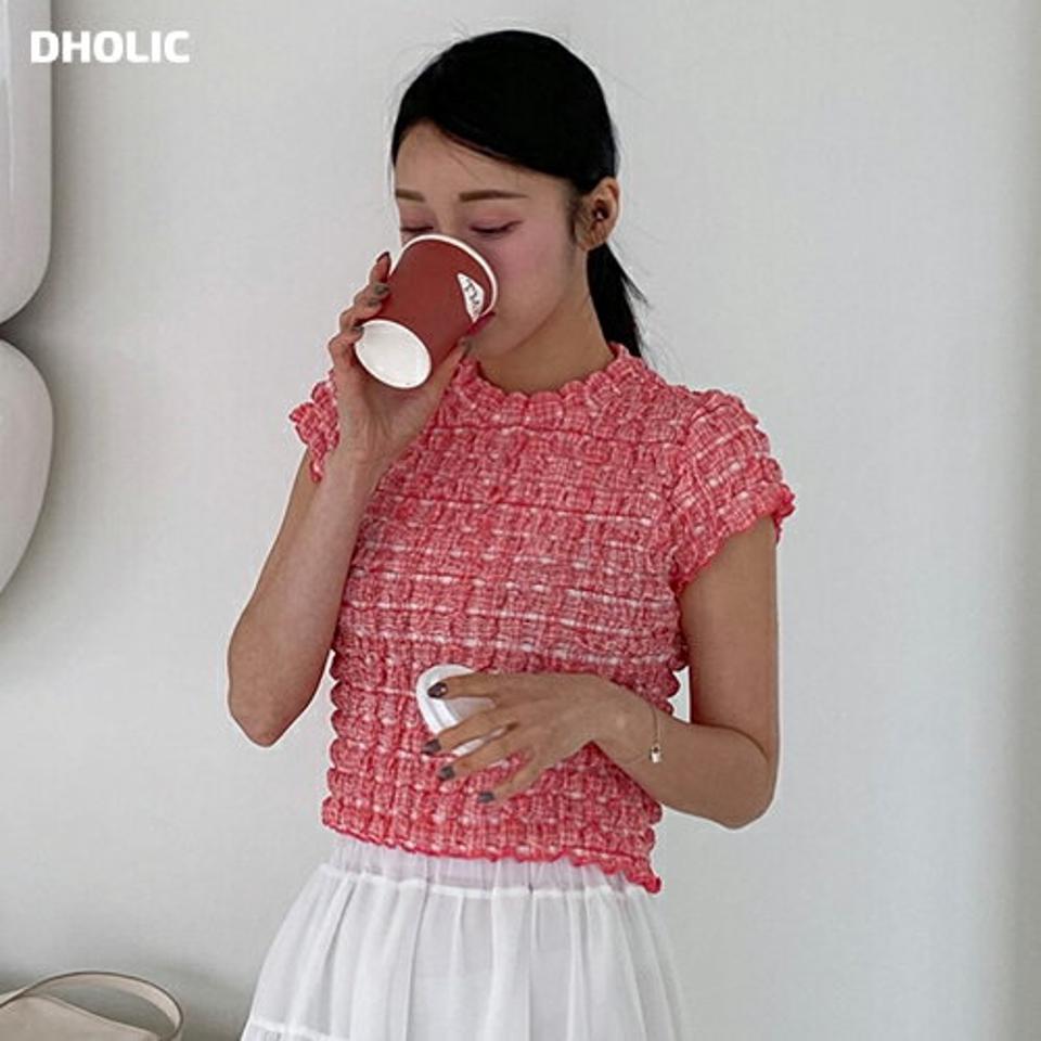 エンボスショートスリーブTシャツ・p002770 レディース 【tops】トップス Tシャツ 半袖 柄 模様 スリム 細身 タイト エンボス ショート丈 クロップド丈 春 夏 かわいい 可愛い キュート ラブリー キュート 韓国ファッション MKT