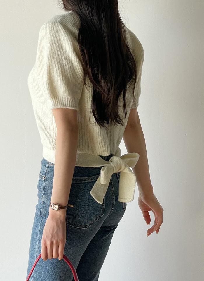 バックリボンラウンド半袖ニット・t00421 レディース 【tops】トップス ニット ラウンドネック 半袖 リボン リブヘム クロップド丈 無地 単色 シンプル カジュアル フェミニン 可愛い かわいい 秋 冬 春 韓国ファッション