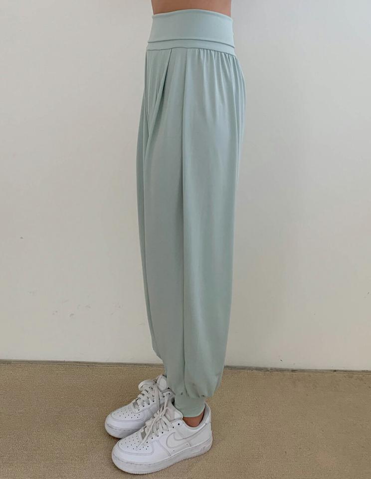 タックバルーンジョガーパンツ・p002847 レディース 【pt】 韓国ファッション ボトムス パンツ ハイウエスト ハイライズ ハイウエスト ルーズ 体型カバー タック ユニーク 運動 トレーニング ランニング ジム フィットネス カジュアル 春 秋 MKT