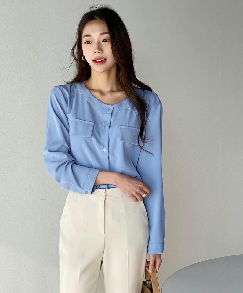 ラウンドネックフラップブラウス・t00459 レディース 【bl】トップス ブラウス ラウンドネック 長袖 胸フラップ アンバランスへム ギャザー 単色 シンプル 大人 きれいめ かわいい 可愛い カジュアル フェミニン 春 秋 韓国ファッション