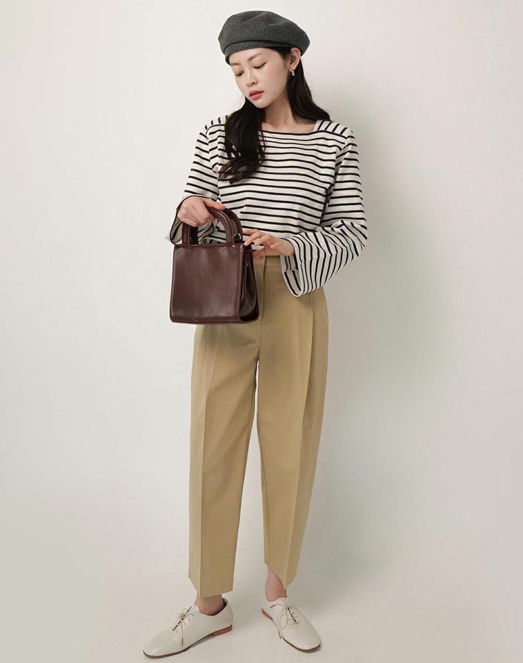 タックコットンスラックス・t00773 レディース 【pt】ボトムス ロング ロングパンツ スラックス ハイウエスト ワイド テーパード フルレングス ワンタック コットン 綿 ロング丈 無地 単色 シンプル フェミニン カジュアル 春 秋 韓国ファッション