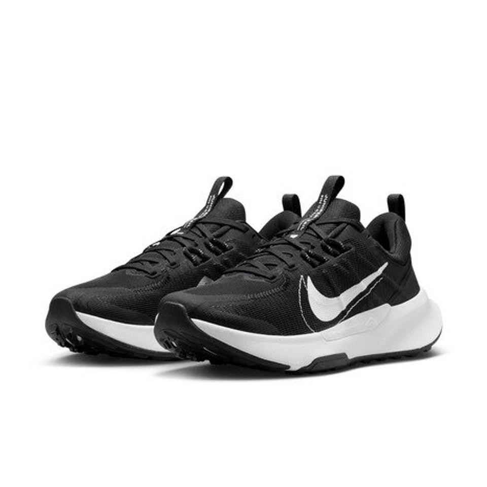 ナイキ（NIKE）（メンズ）ランニングシューズ ジュニパー トレイル 2 ブラック DM0822-001 スニーカー トレイラン オフロード 安定性 耐久性 通気性