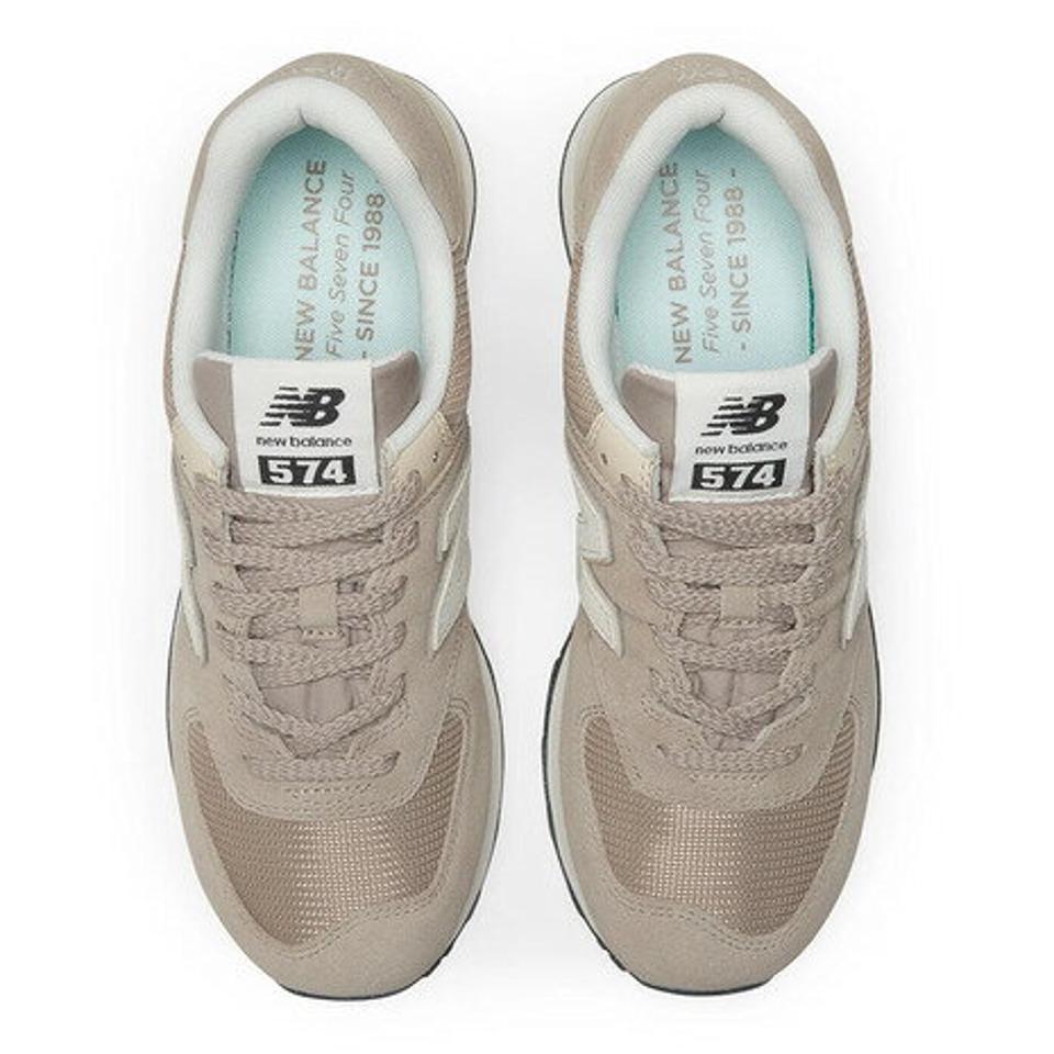 ニューバランス（new balance）（メンズ、レディース）スニーカー 574 WO2 ベージュ U574WO2D スポーツ タウン シューズ 普段履き カジュアル 登校 通勤 学生