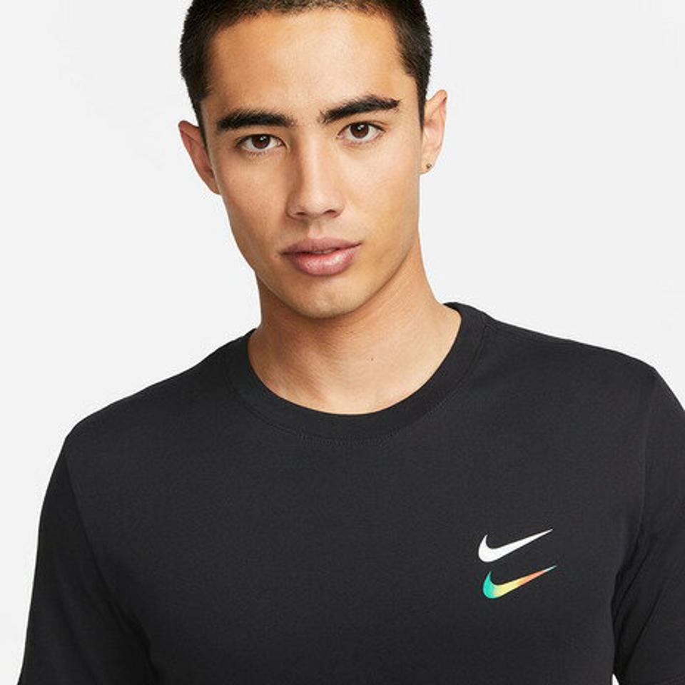 ナイキ(NIKE)(メンズ)半袖 Tシャツ Dri-FIT グラフィック EHBR スポーツウェア FD1706-010