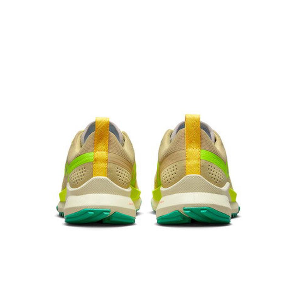 ナイキ（NIKE）（レディース）ランニングシューズ リアクト ペガサス トレイル 4 イエロー DJ6159-700 スニーカー トレーニング トレイル オフロード 山登道