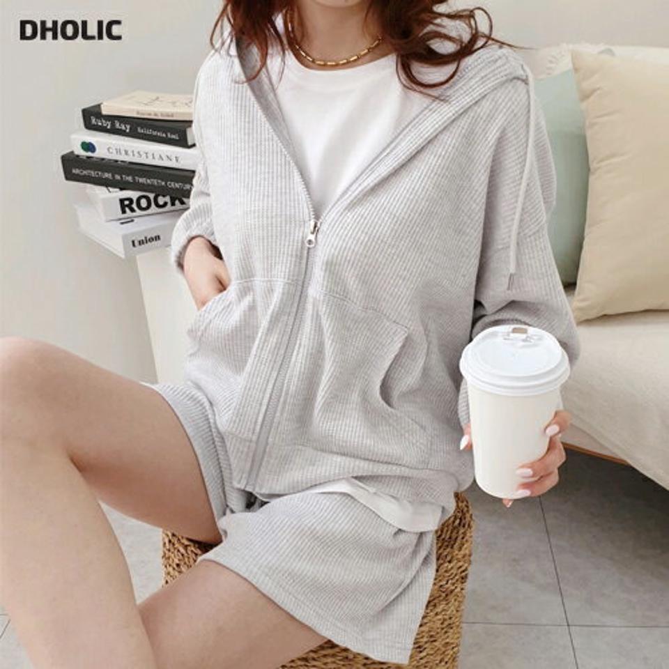 【スーパーセール特価】ドロストリブパーカー&ショートパンツ・p003180 レディース 【pt】セットアップ セット setup パーカー アウター 長袖 フード フーディ 単色 無地 シンプル ベーシック ドロップショルダー ルーズ パンツ ショート丈 秋 冬 韓国ファッション MKT