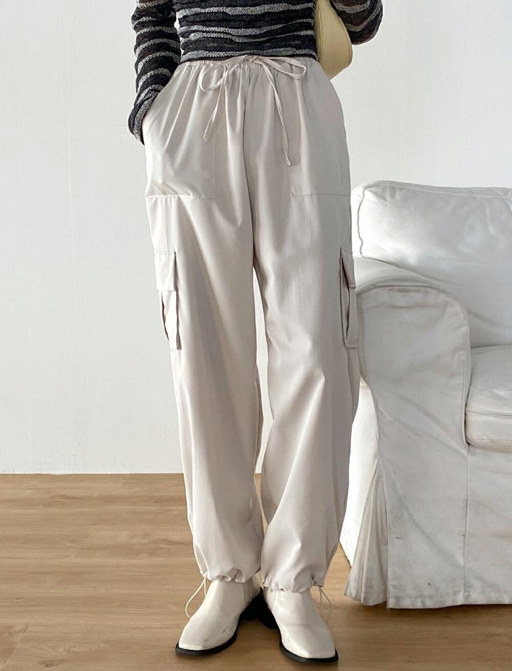 2WAYドロストカーゴパンツ・t00257 レディース 【pt】ボトムス ロング ロングパンツ カーゴパンツ ストレート ジョガー ワイド フラップポケット ハイウエスト ゴム ドローストリング ロング丈 カジュアル フェミニン 春 秋 韓国ファッション