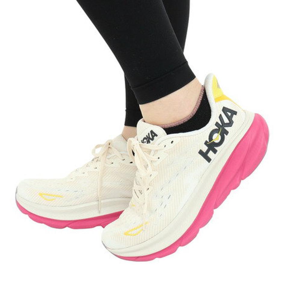 ホカ（HOKA）（レディース）ランニングシューズ クリフトン 9 ホワイト ピンク 1127896-EBDB スニーカー トレーニング ジョギング ロード 厚底