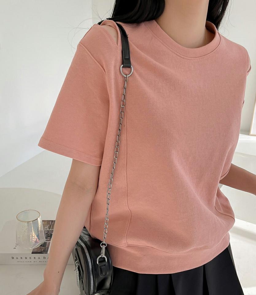 ショルダースリット半袖Tシャツ・p003484 レディース 【tops】 韓国ファッション トップス Tシャツ ラウンドネック 半袖 ショルダースリット セミクロップド ルーズフィット ゆったり コットン混 無地 大人カジュアル 春 夏 カジュアル MKT