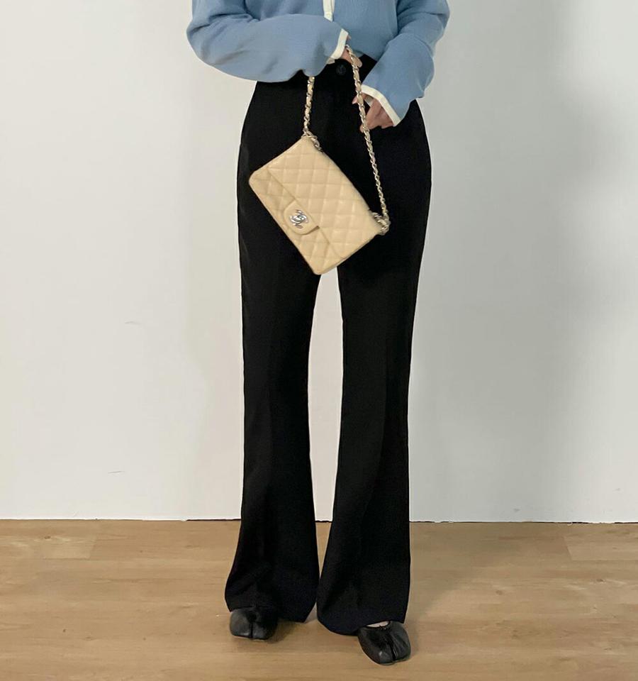 スリムフレアスラックス・t00265 レディース 【pt】ボトムス ロング ロングパンツ スラックス スリム フレア センタープレス ハイウエスト フルレングス ヒップダーツ ロング丈 無地 単色 シンプル フェミニン カジュアル 春 秋 韓国ファッション