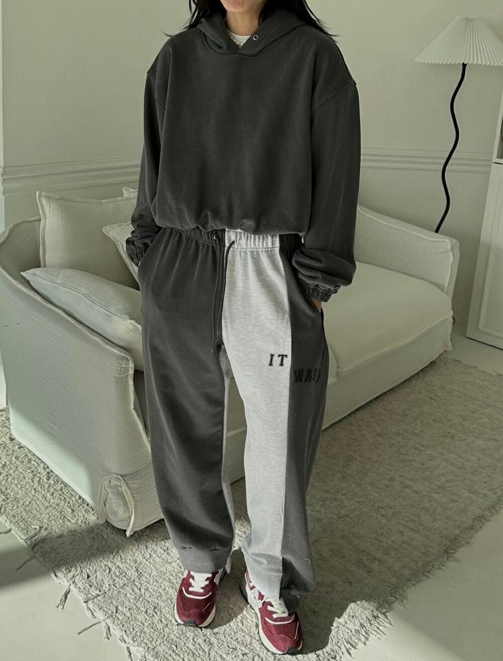 【送料無料】ドロスト配色ロゴスウェットパンツ・p002923 レディース 【pt】パンツ ロング丈 柄 模様 配色 ドロスト バイカラー ロゴ スウェット トレーナー ウエストゴム 秋 冬 カジュアル ラフ ゆったり 楽ちん 韓国ファッション MKT