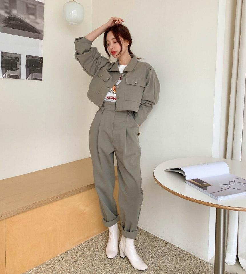 ボタンストラップパンツ・p003167 レディース 【pt】パンツ ロング丈 単色 無地 シンプル ベーシック ストラップ タック ハイウエスト 春 夏 秋 冬 カジュアル ラフ 脚長 かっこいい 韓国ファッション MKT