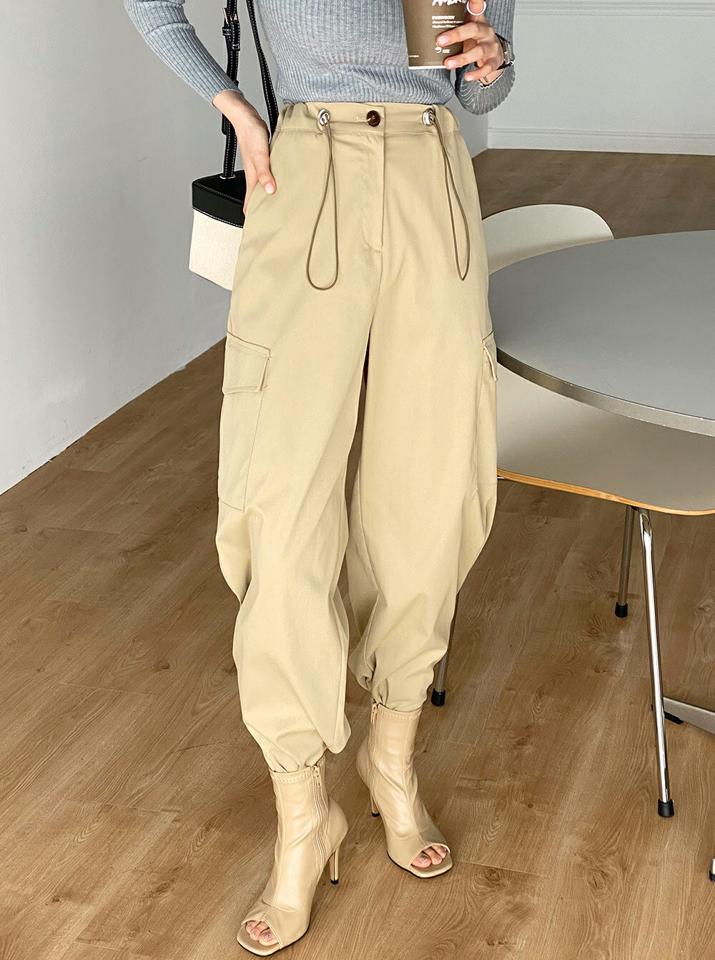ドロストワイドカーゴパンツ・t00513 レディース 【pt】 韓国ファッション パンツ ボトムス ロング丈 カーゴパンツ ウエストボタン バックダーツ ワイド ストレート フルレングス ハイウエスト ドローストリング 春色 ストリート カジュアル