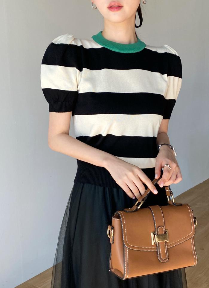 ボーダー配色パフ半袖ニット・b00508 レディース 【tops】 韓国ファッション トップス ニット ラウンドネック 配色カラー 半袖 パフスリーブ ボリューム ボーダー クロップド ショート スリムフィット ガーリー お出かけ 春 夏 カジュアル