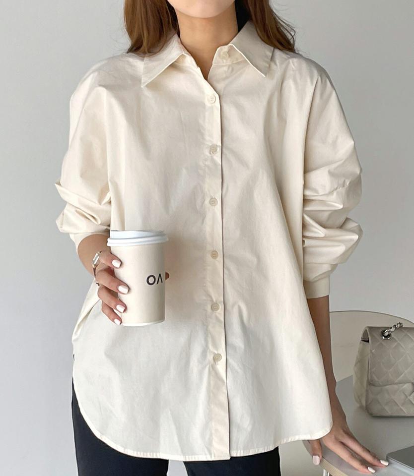 バックギャザーラウンドヘムシャツ・b00541 レディース 【tops】 韓国ファッション トップス シャツ カラーネック ドロップショルダー 長袖 バックギャザー サイドスリット シンプル デイリー お出かけ 春 レイヤード カジュアル