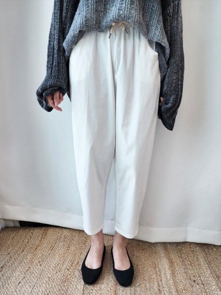 ドロストテーパードパンツ・p003730 レディース 【pt】パンツ ロング丈 単色 無地 シンプル ベーシック カジュアル ラフ ゆったり 楽ちん テーパード ドロスト 長ズボン ズボン 春 夏 秋 冬 韓国ファッション MKT