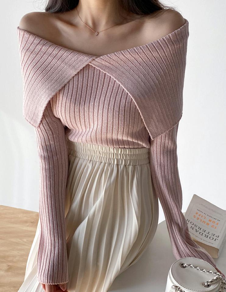 オフショルダーカラーリブニット・t00363 レディース 【tops】 韓国ファッション トップス ニット オフショルダー ビッグカラー カラーネック 長袖 リブ クロップド デコルテ スリムフィット アクリル 無地 大人 フェミニン 春 夏 カジュアル