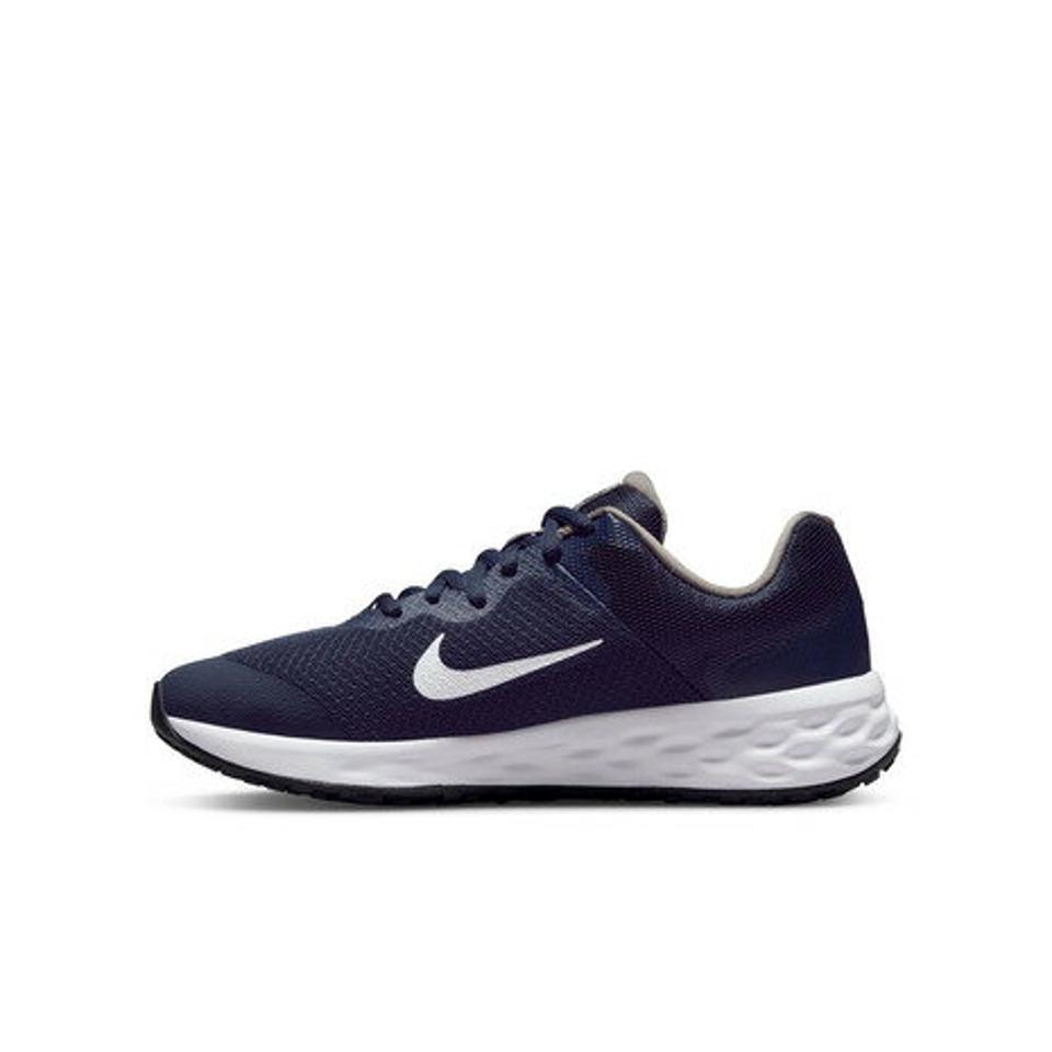 【11/5 24h限定 エントリー＆対象4店舗買い回りで最大P10倍！】ナイキ（NIKE）（キッズ）ジュニア ランニングシューズ DD1096-400 レボリューション 6 NN GS ブルー スニーカー