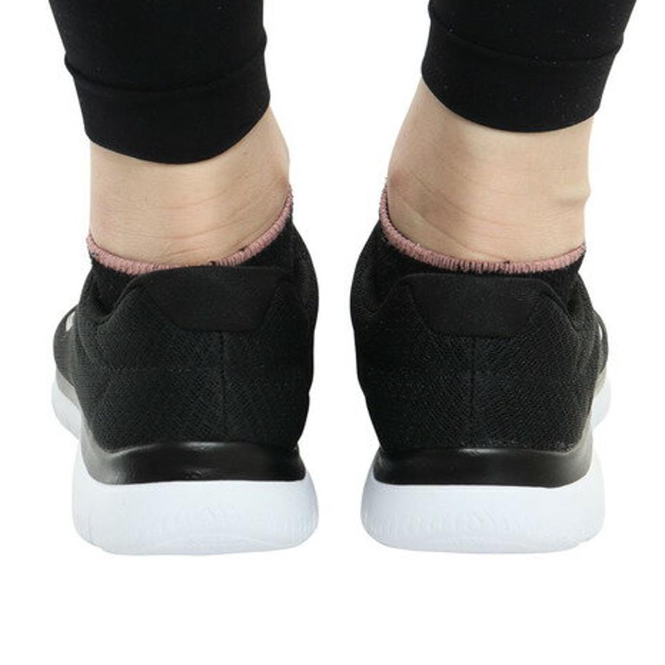 スケッチャーズ（SKECHERS）（レディース）カジュアル シューズ サミッツ ワイド ブラック 黒 12980W-BKW スニーカー タウン 軽量 クッション 洗濯機洗い可