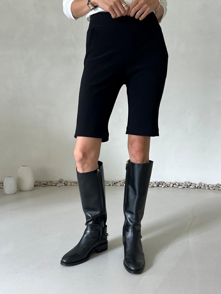 ブラックハーフレギンス・p003731 レディース 【pt】レギンス パンツ ショート丈 スリム 細身 タイト 単色 無地 シンプル ベーシック ハーフ丈 春 夏 秋 カジュアル ラフ 韓国ファッション MKT