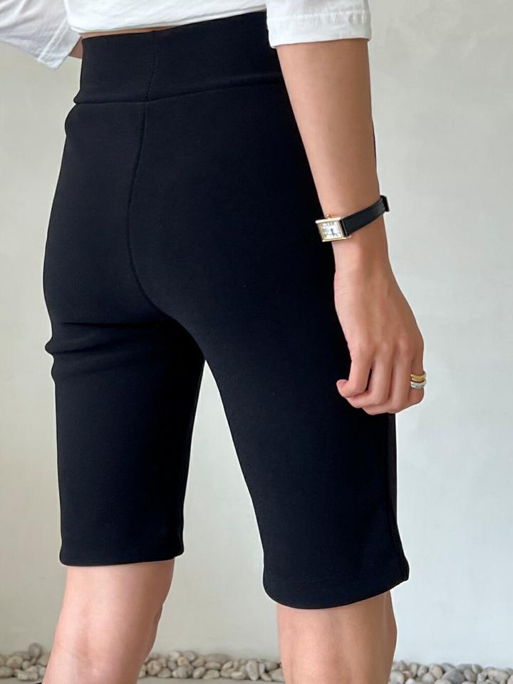 ブラックハーフレギンス・p003731 レディース 【pt】レギンス パンツ ショート丈 スリム 細身 タイト 単色 無地 シンプル ベーシック ハーフ丈 春 夏 秋 カジュアル ラフ 韓国ファッション MKT