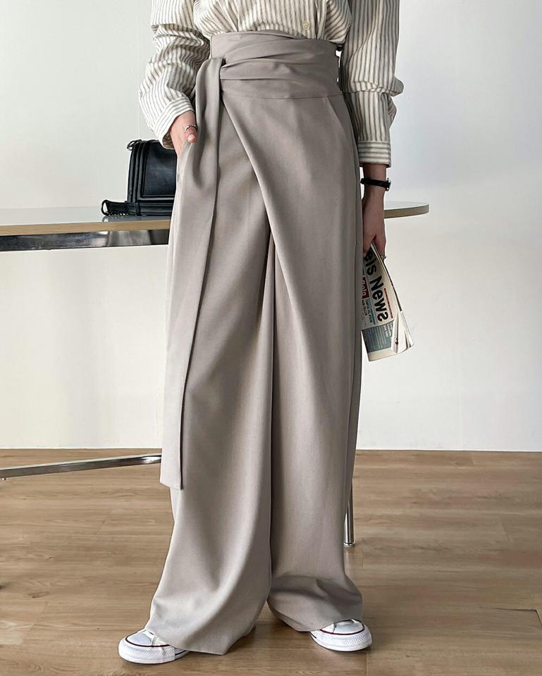 リボンラップワイドパンツ・t72005 レディース 【pt】 韓国ファッション ボトムス パンツ ロング丈 フルレングス ハイウエスト リボン ストラップ ラップ ワイド 伸縮 ユニーク 無地 モード 大人 お出かけ 春 カジュアル