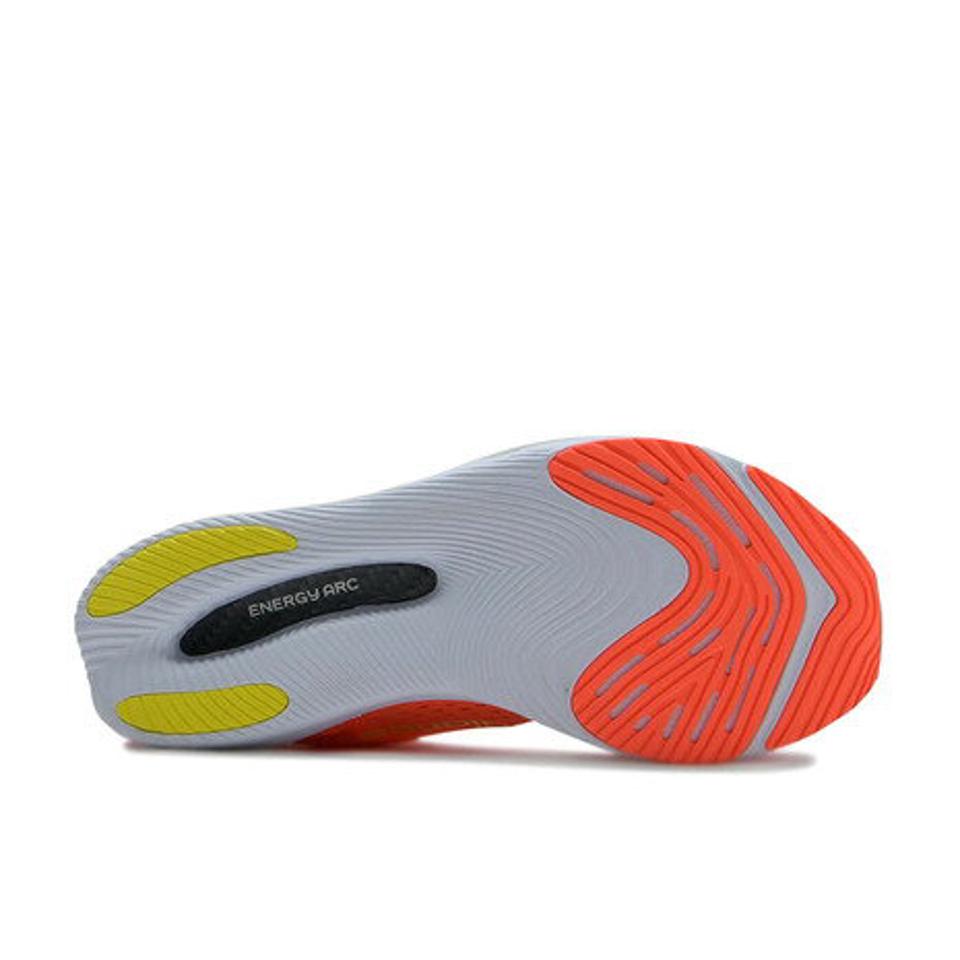 ニューバランス（new balance）（レディース）ランニングシューズ フューエルセル スーパーコンプ ペーサー CC オレンジ WFCRRCCB スニーカー 駅伝 部活