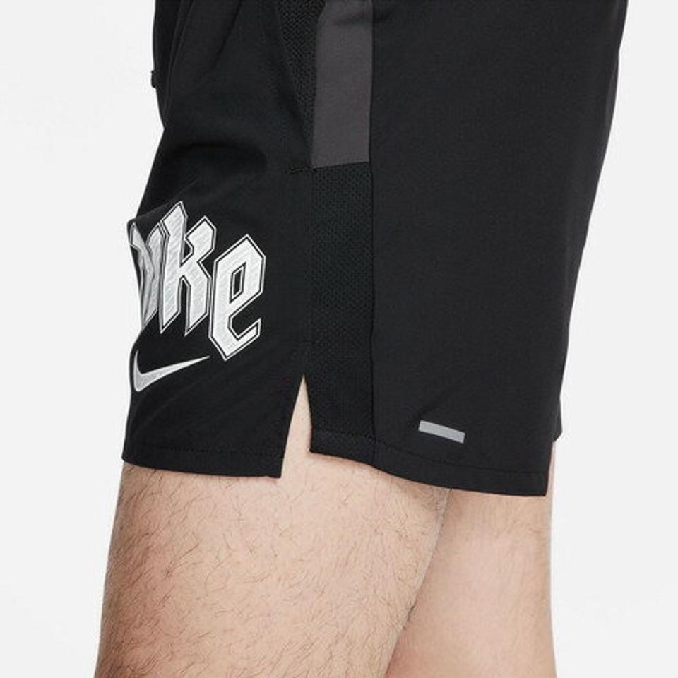 ナイキ（NIKE）（メンズ）ドライフィット ラン ディビジョン チャレンジャー ランニングショートパンツ DX0838-010