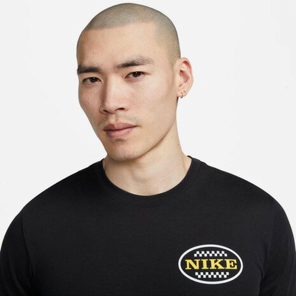 ナイキ（NIKE）（メンズ）半袖Tシャツ メンズ ドライフィット フィットネス Tシャツ FD0127-010