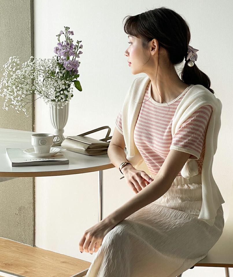 リブボーダー半袖Tシャツ・t00500 レディース 【tops】 韓国ファッション トップス Tシャツ ラウンドネック 半袖 クロップド リブ ボーダー コットン混 スリムフィット 細身 大人カジュアル デイリー シンプル 春 夏 カジュアル