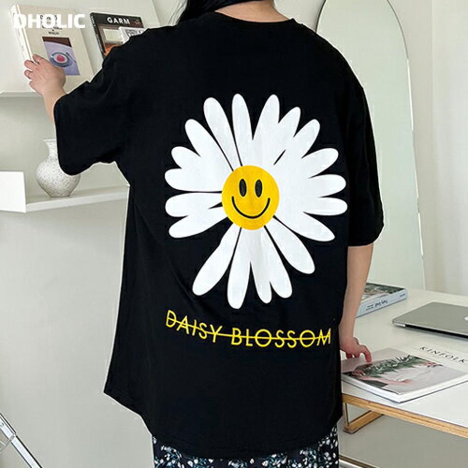 DAISY BLOSSOMボクシーTシャツ・p003867 レディース 【tops】トップス Tシャツ 半袖 柄 模様 ボクシー ルーズ ドロップショルダー プリント 大きいサイズ ミドル丈 カジュアル ラフ 春 夏 ロゴ 韓国ファッション MKT