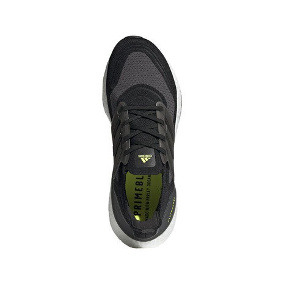 【20％OFFクーポン！3/26まで】アディダス（adidas）（メンズ）ランニングシューズ ウルトラブースト 21 FY0374 ジョギングシューズ