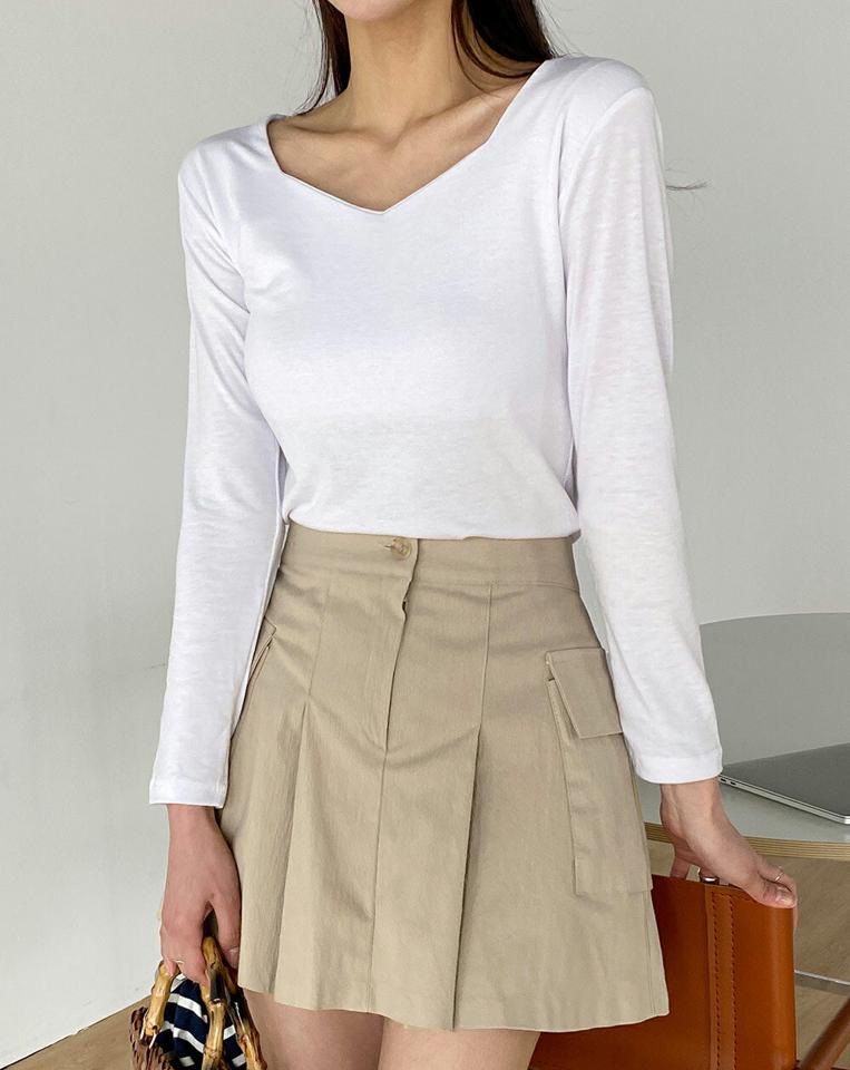 ダイアネック長袖Tシャツ・t00343 レディース 【tops】 韓国ファッション トップス Tシャツ ダイアネック 長袖 クロップド ショート レーヨン混 スリムフィット 細身 無地 シンプル ベーシック デイリー 大人カジュアル 春 夏 カジュアル