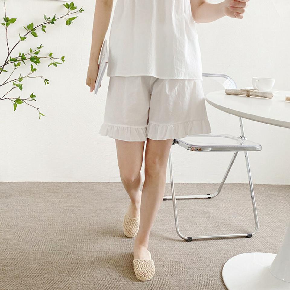 フリルレースノースリパジャマSET・p003959 レディース 【uw】パジャマ セットアップ 2点 SET トップス ノースリーブ 単色 柄 レース 模様 鎖骨 デコルテ スクエアネック パンツ ショート丈 春 夏 キュート かわいい 韓国ファッション MKT