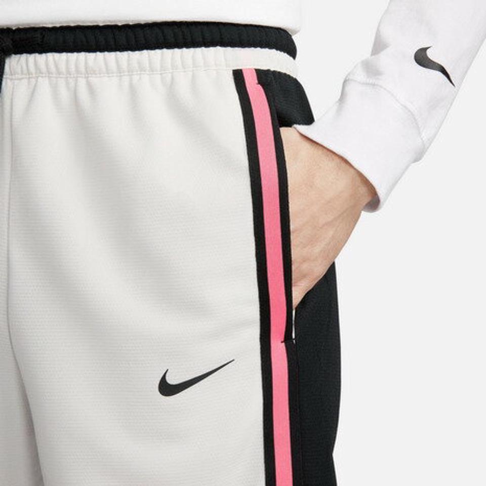 ナイキ(NIKE)(メンズ)バスケットボールウェア DNA+ ショートパンツ CV1898-030