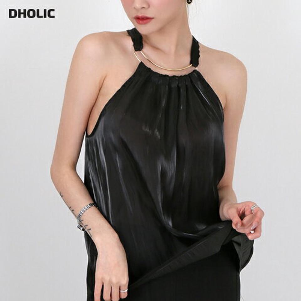 メタルバーホルターネックノースリーブ・p004177 レディース 【tops】トップス ノースリーブ スリーブレス ホルターネック 単色 無地 シンプル 大人 サテン 光沢 艶 セクシー 大人 春 夏 大人 肌見せ 韓国ファッション MKT