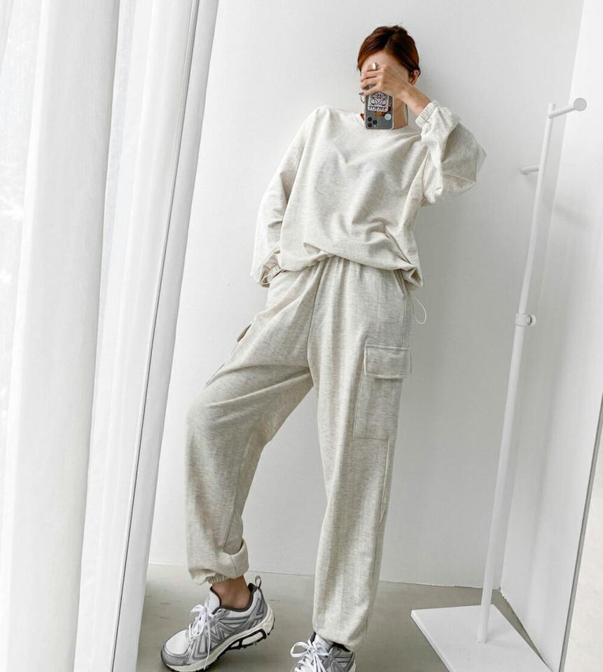 【マラソン特価】ドロストスウェット&カーゴジョガーパンツSET・p004307 レディース 【pt】 韓国ファッション セットアップ スウェット トレーナー ラウンドネック 長袖 ドロスト パンツ ロング丈 ジョガー カーゴ ストレート ストリート 無地 春 夏 カジュアル MKT セール