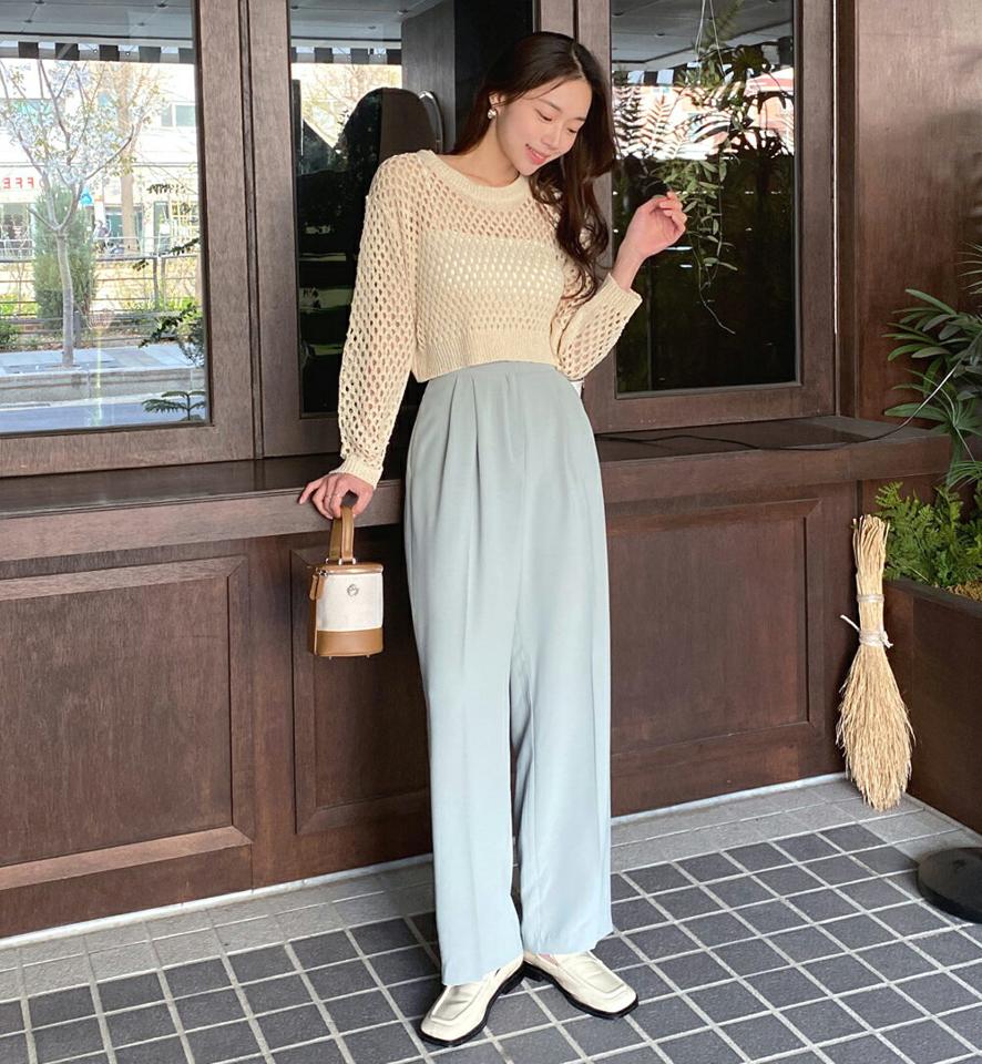 クロップドネットニット・t00959 レディース 【tops】 韓国ファッション トップス ニット ラウンドネック 長袖 クロップド ショート ネットニット シアー 透け感 リブヘム ゆったり ニュートラルトーン ストリート デイリー 春 夏 カジュアル